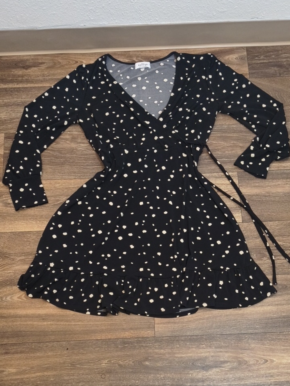 Black And White Long sleeve Lightweight Dress